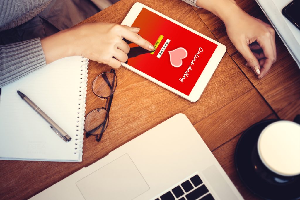 LatiDate Internet Dating Site: Pros & Cons, Pricing, Security